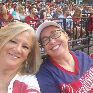 Meet your Posher, Joni